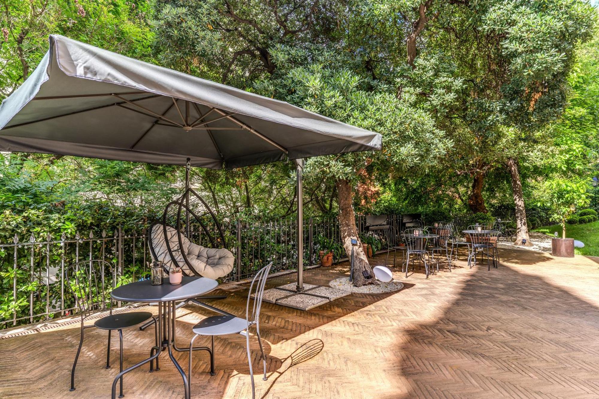 Mangili Garden Rome